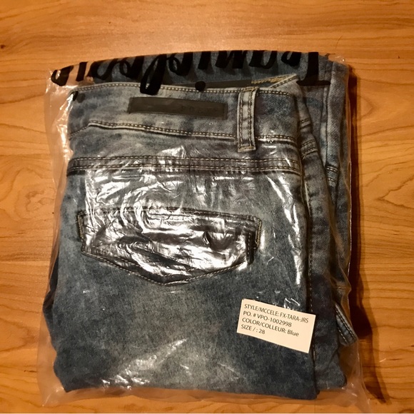 Foxy jeans brand new with tags 28 Tara jogger - Picture 3 of 5